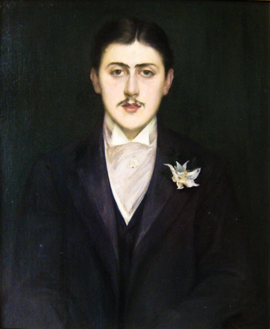 Ceci est le portrait de Marcel Proust, le plus connu. Il a un petit air coquin dessus.